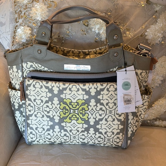 Petunia Pickle Bottom city carryall diaper computer bag very spacious waterproof - Picture 1 of 15